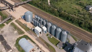 Ukrainian Cabinet Asks Central Bank to Ease Currency Return Deadlines for Farmers Amid Port Disruptions